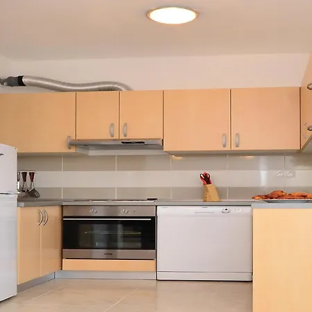 2 Bedroom Beautiful In *