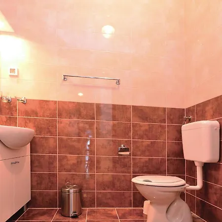 Prachtig Met 2 Slaapkamers In Appartement *