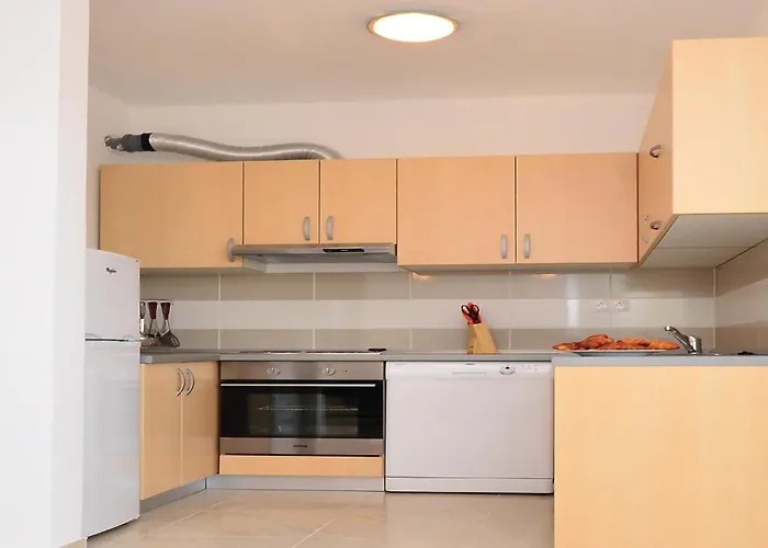 Lovely In With Swimming Pool *