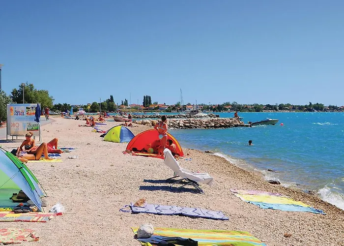 Daire Lovely In With Swimming Pool